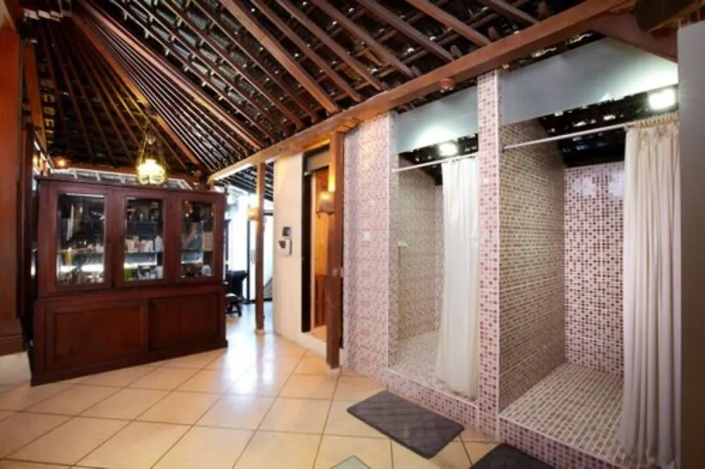 Putu Bali Villa And Spa Seminyak Indonesien